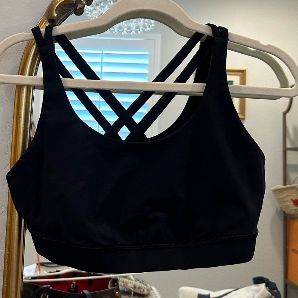 Lululemon Energy Bra *Medium Support B-D Cups